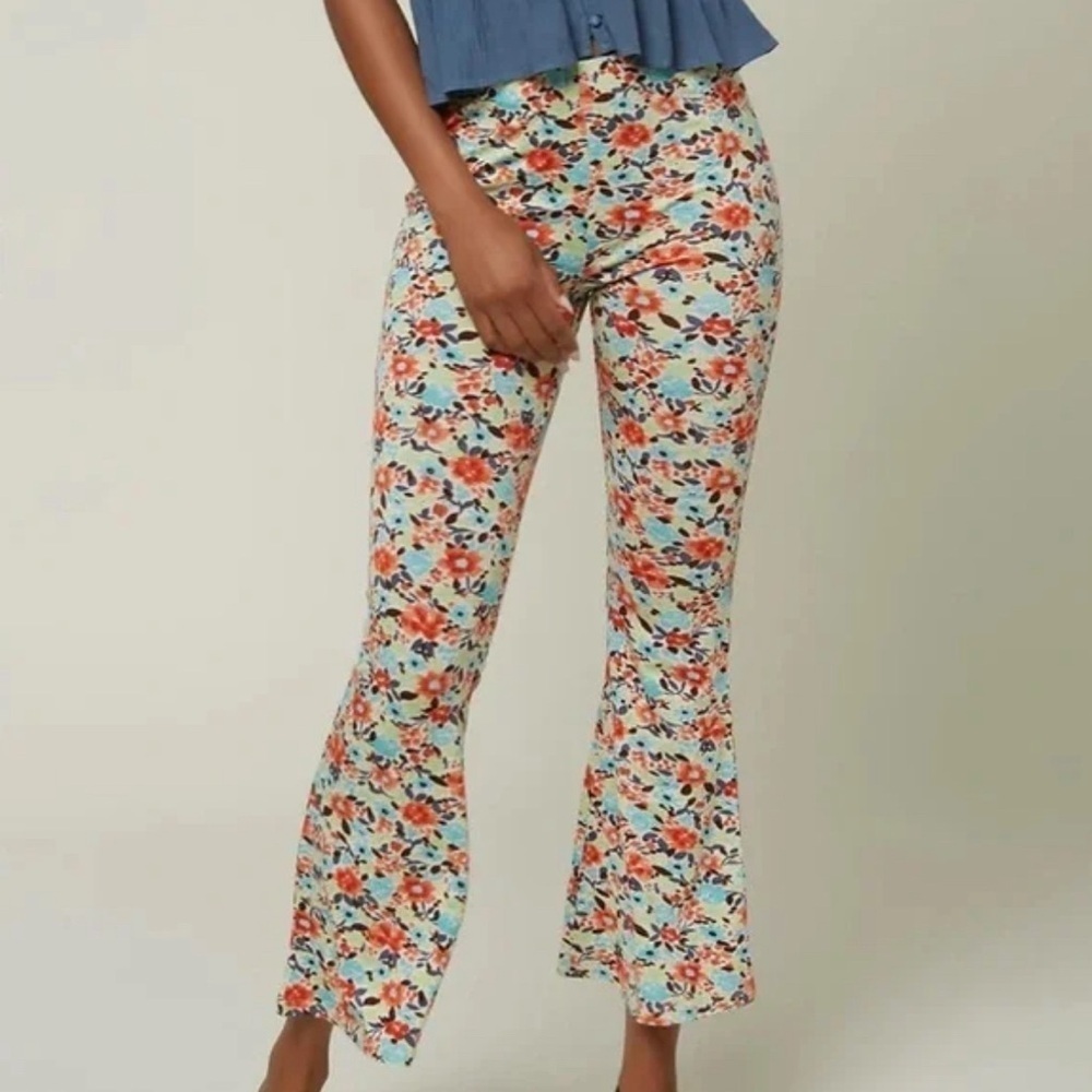 ONEILL DALLEN FLORAL SIZE MEDIUM
